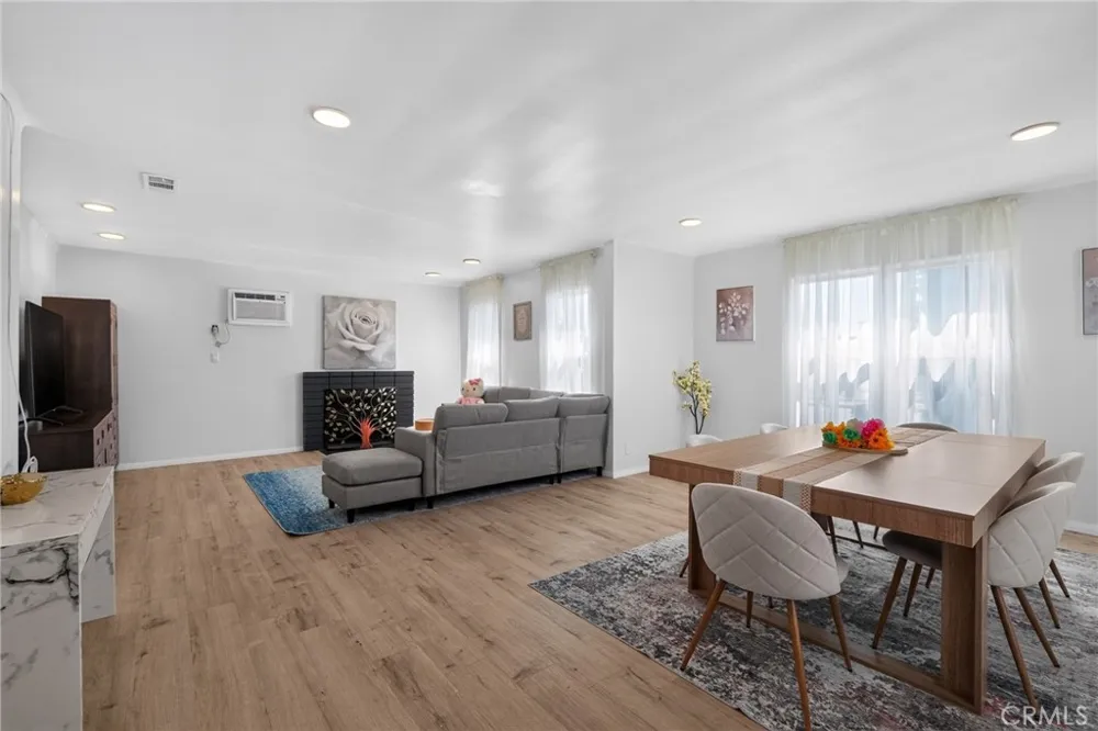 15804 Dalton Avenue Gardena, CA 90247