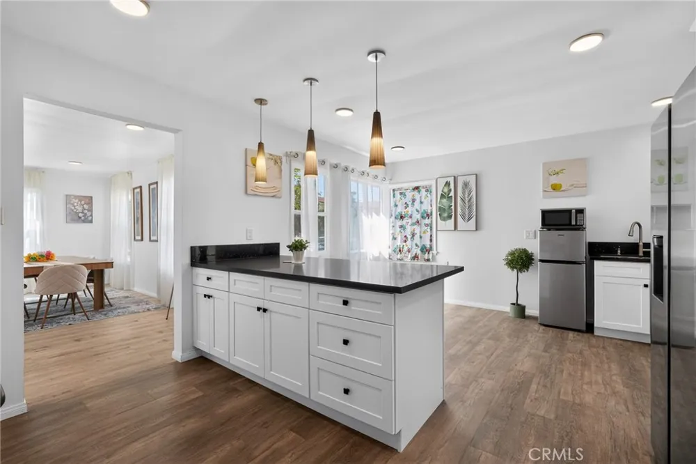 15804 Dalton Avenue Gardena, CA 90247