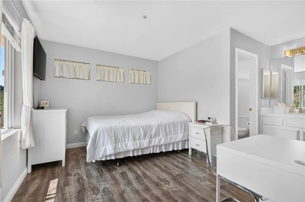 1355 Canterbury Fullerton, CA 92831