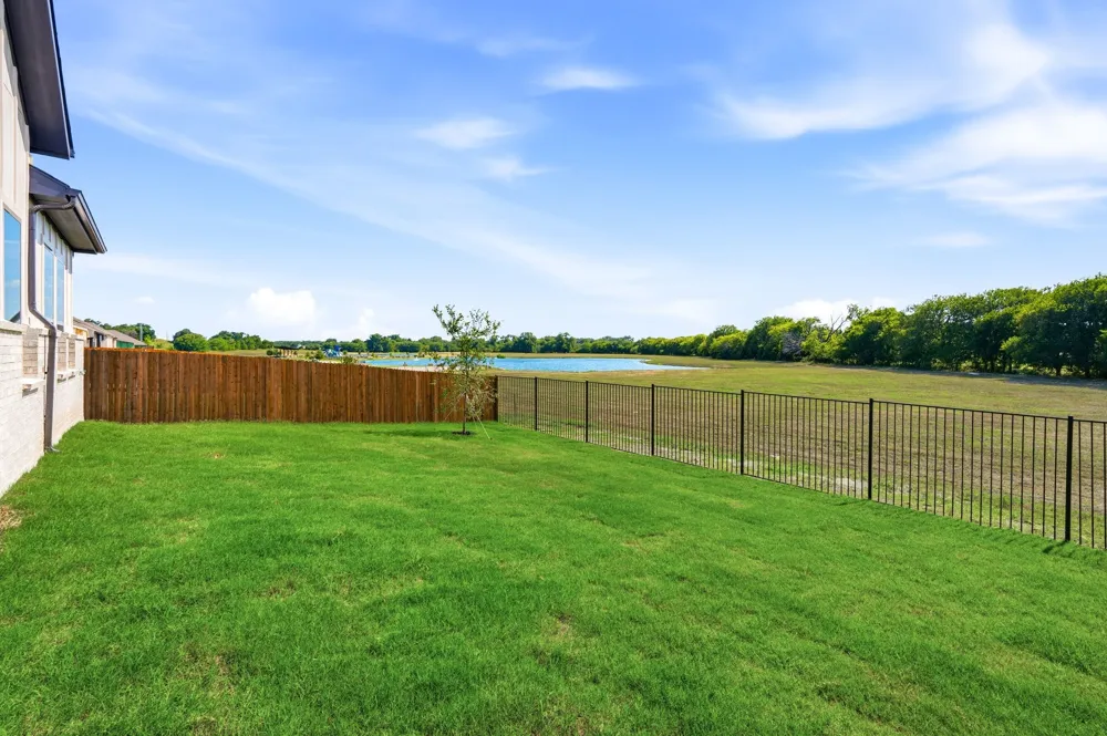 910 Sandpiper Drive Aledo, TX 76008