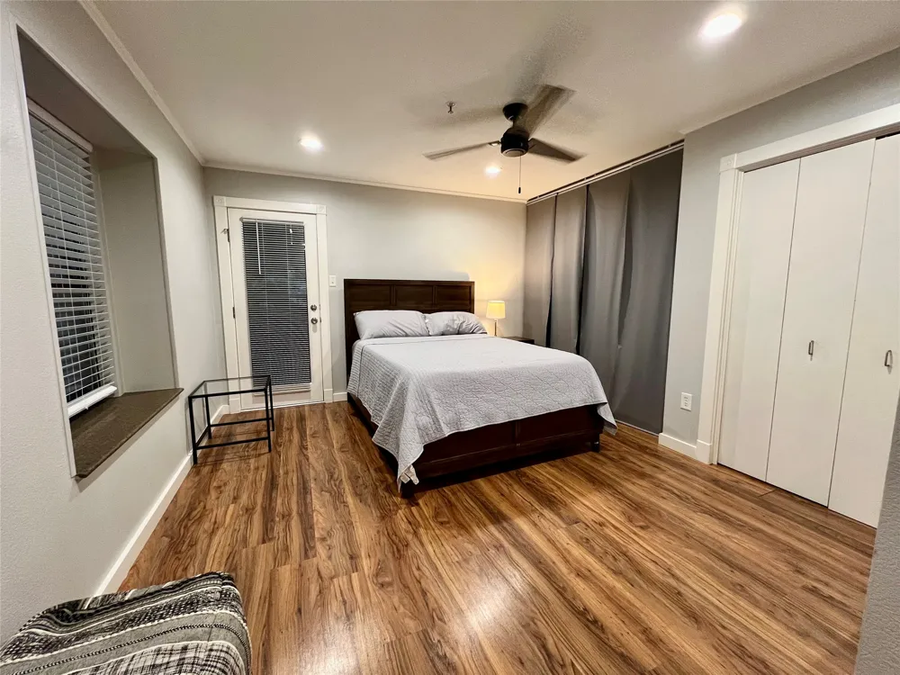 5969 Lewis Street #201 Dallas, TX 75206