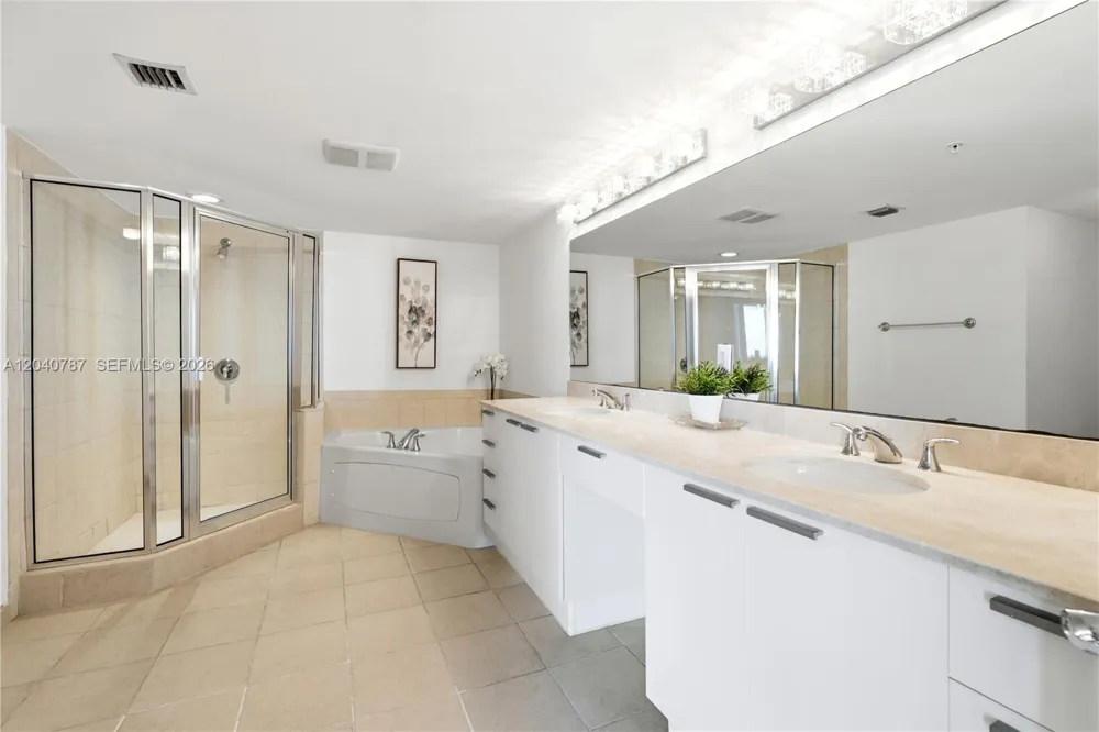 16699 Collins Ave #1804 Sunny Isles Beach, FL 33160