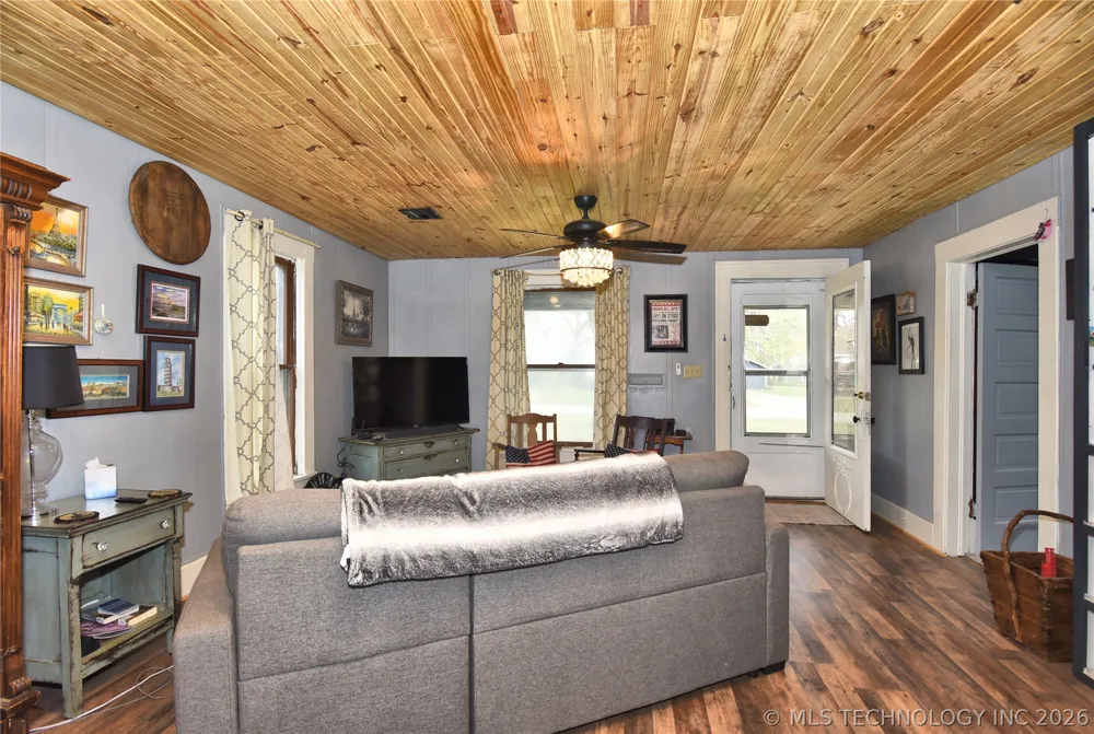 309 Regan Avenue Hominy, OK 74035