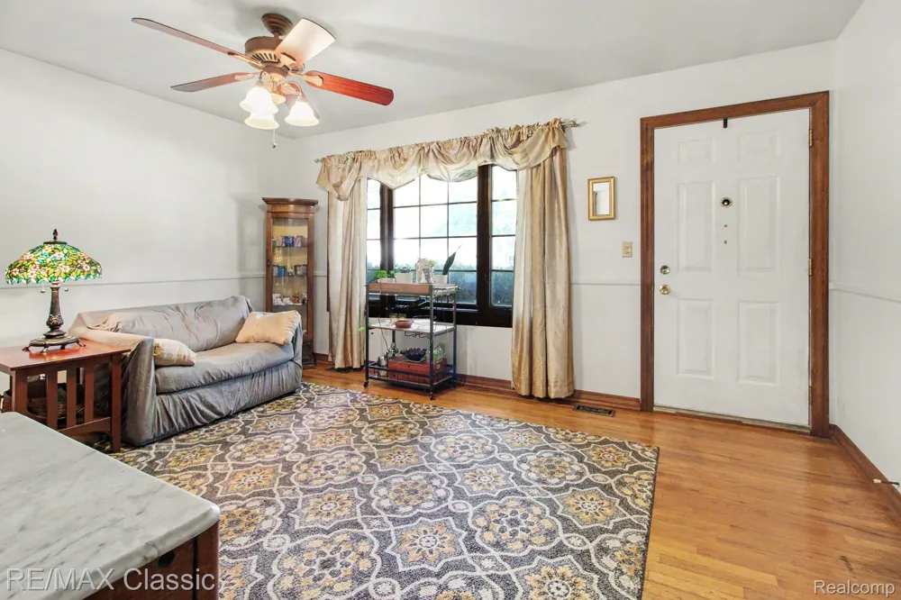 350 Burroughs Street Plymouth City, MI 48170