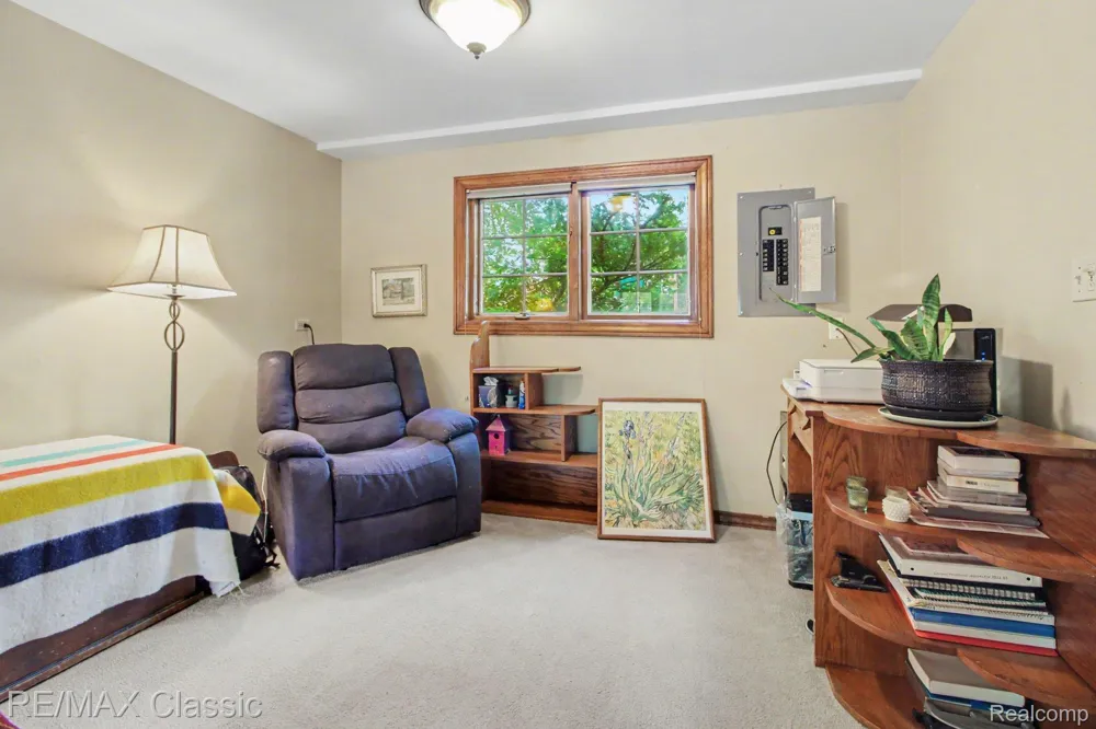 350 Burroughs Street Plymouth City, MI 48170