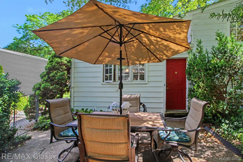 350 Burroughs Street Plymouth City, MI 48170