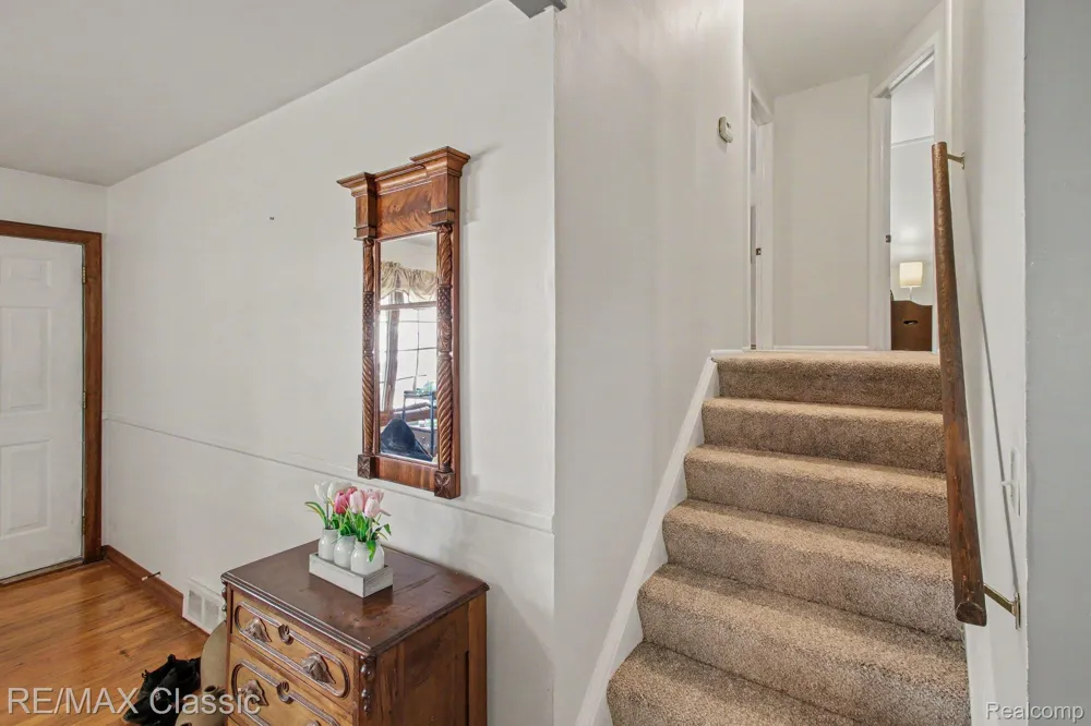 350 Burroughs Street Plymouth City, MI 48170