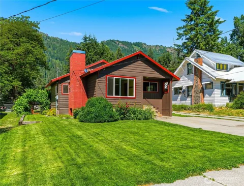 303 Cascade Street