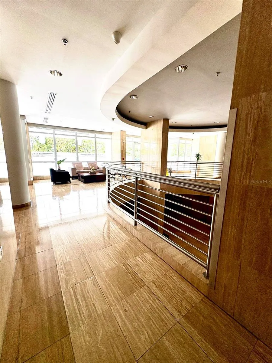 Carretera 833 PLAZA DEL PRADO #1304 Guaynabo, PR 00969