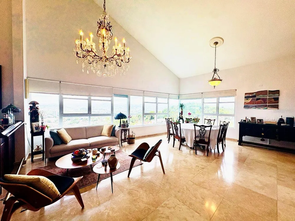 Carretera 833 PLAZA DEL PRADO #1304 Guaynabo, PR 00969