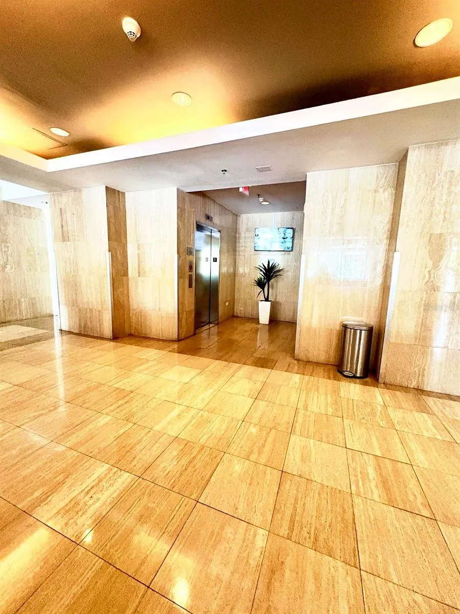 Carretera 833 PLAZA DEL PRADO #1304 Guaynabo, PR 00969