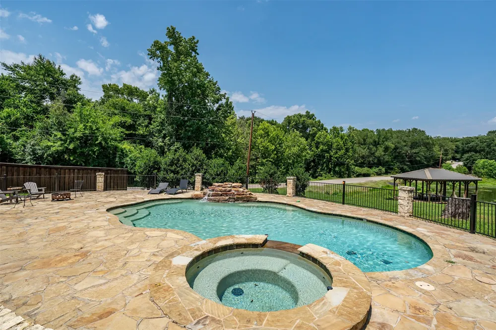6414 Dorsey Drive Athens, TX 75752