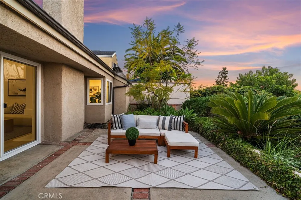30042 Happy Sparrow Laguna Niguel, CA 92677