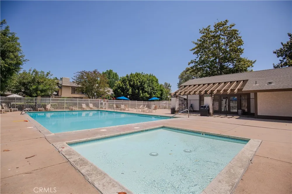 2528 Tustin #D Santa Ana, CA 92705