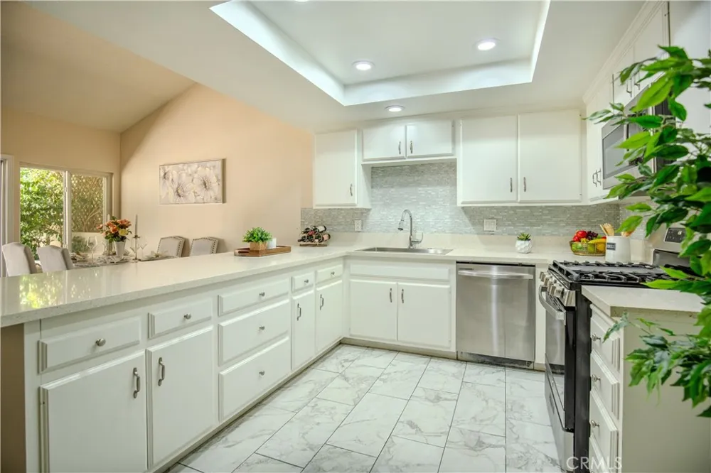 2528 Tustin #D Santa Ana, CA 92705