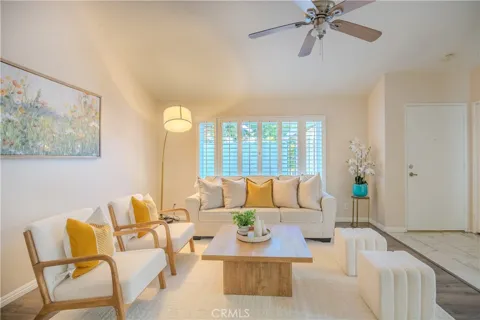 2528 Tustin #D