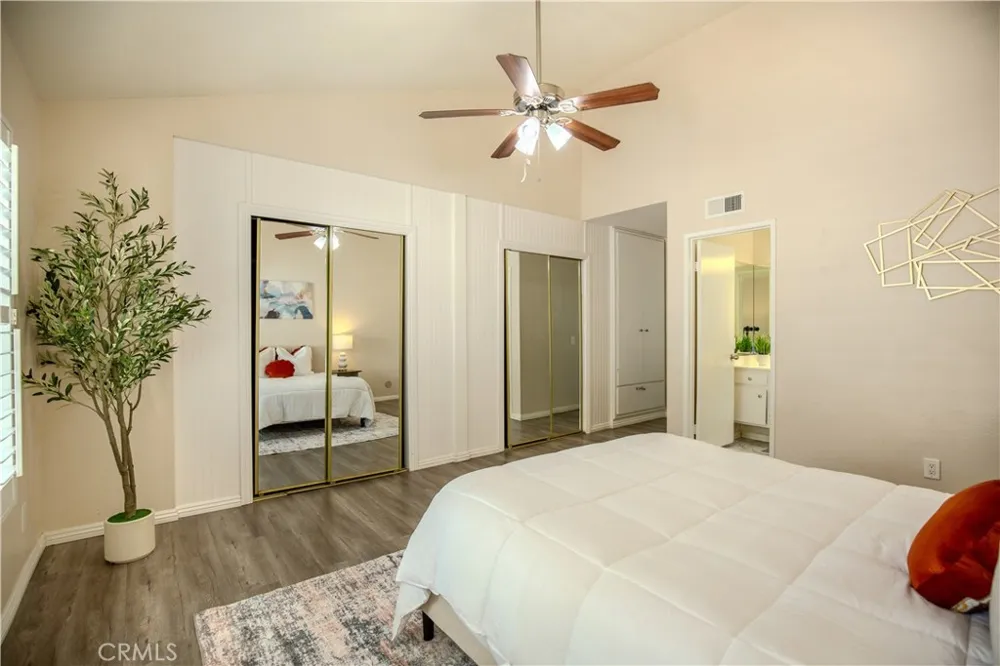 2528 Tustin #D Santa Ana, CA 92705