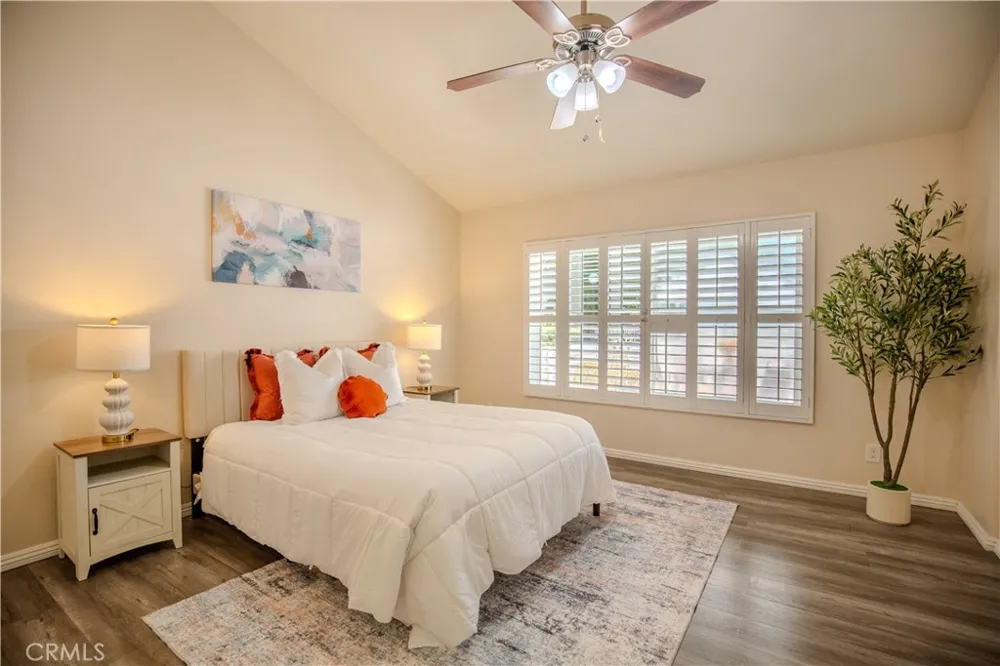 2528 Tustin #D Santa Ana, CA 92705
