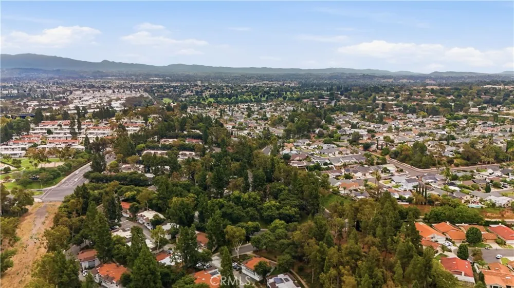 22122 Caminito Vino Laguna Hills, CA 92653