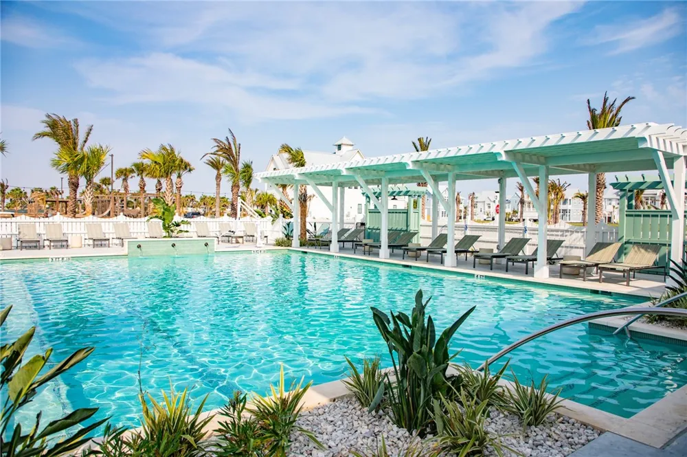 217 South Shore Drive Port Aransas, TX 78373