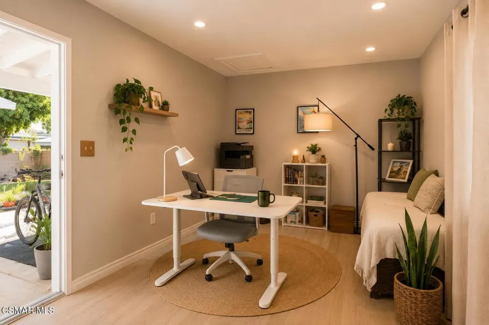 17444 Septo Street Northridge, CA 91325