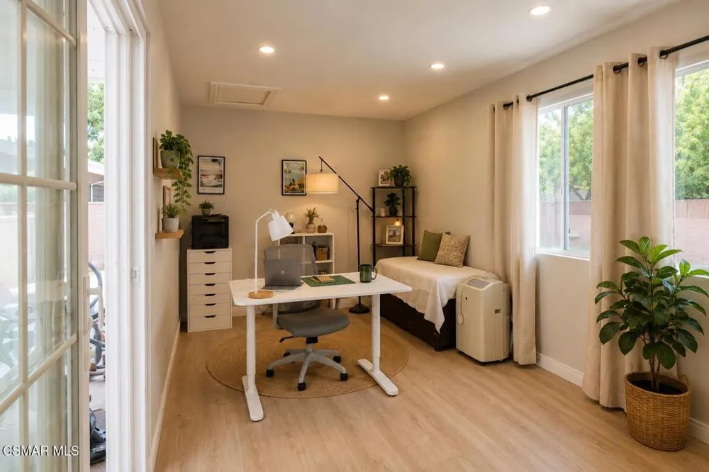17444 Septo Street Northridge, CA 91325