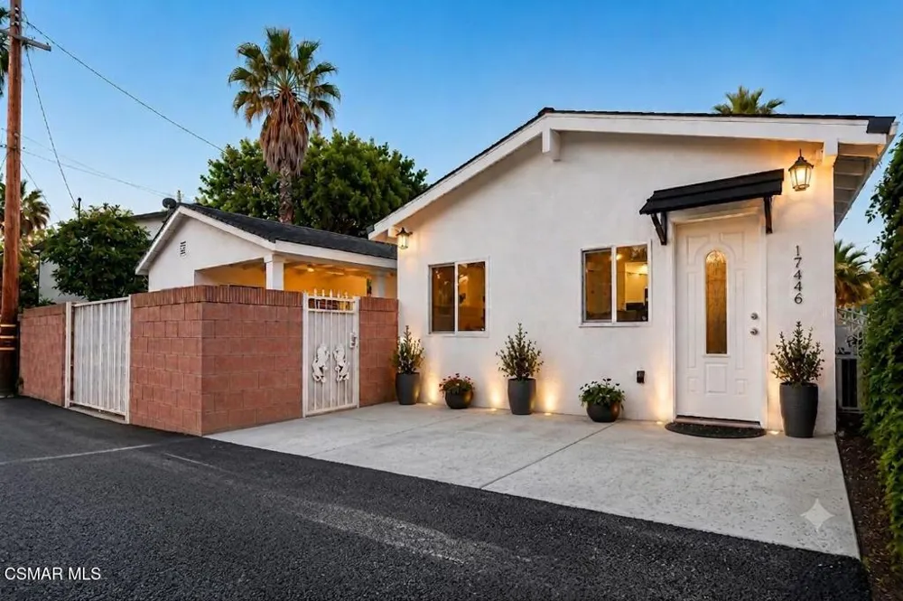 17444 Septo Street Northridge, CA 91325