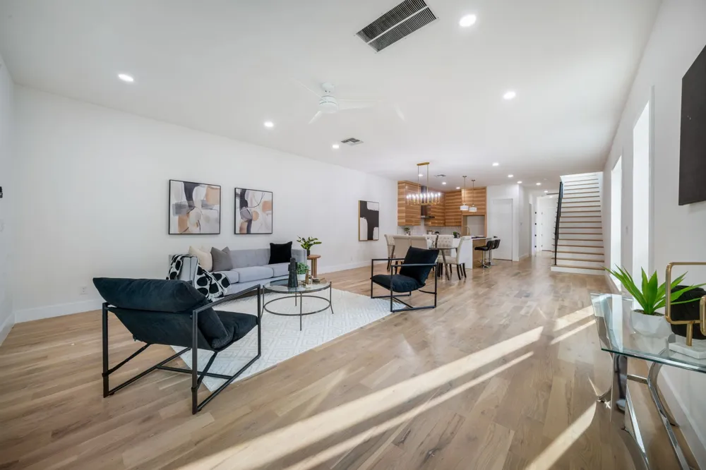 734 Cedar Hill Avenue Dallas, TX 75208