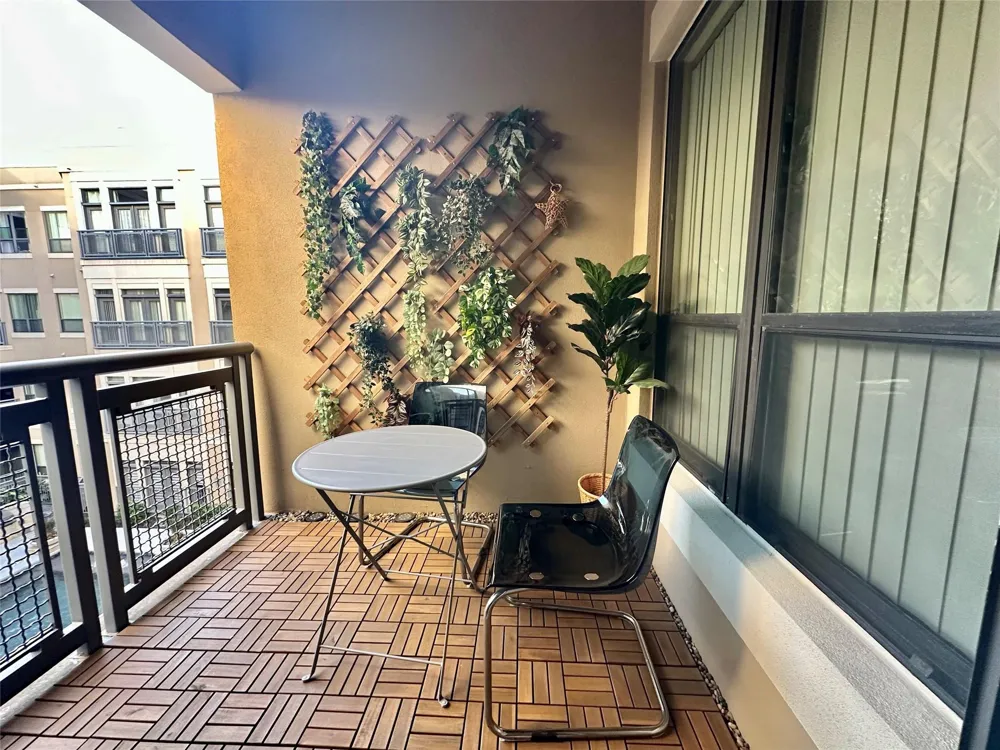 1901 Post Oak Boulevard #3606 Houston, TX 77056