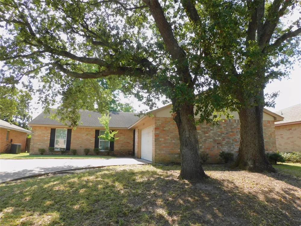 1338 Leadenhall Circle Channelview, TX 77530