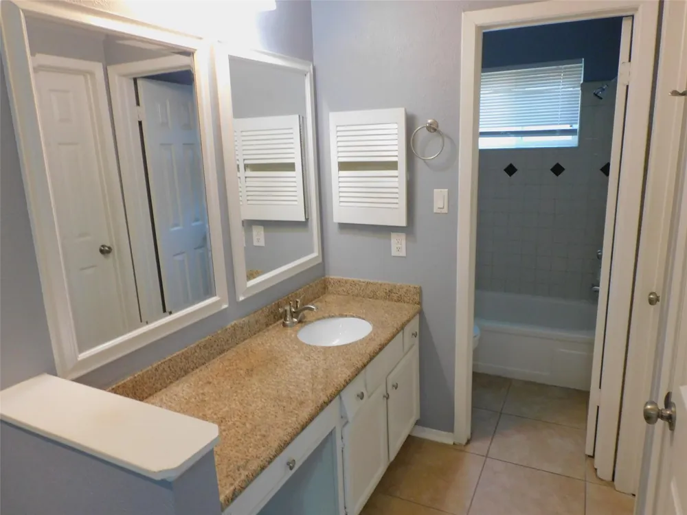 1338 Leadenhall Circle Channelview, TX 77530