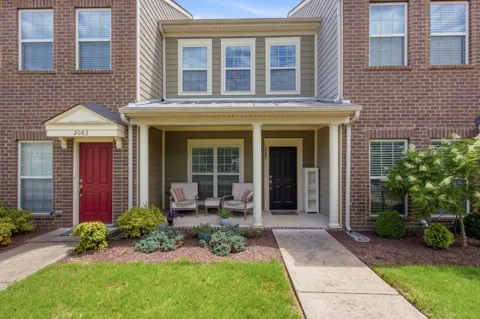 2085 Hemlock Dr