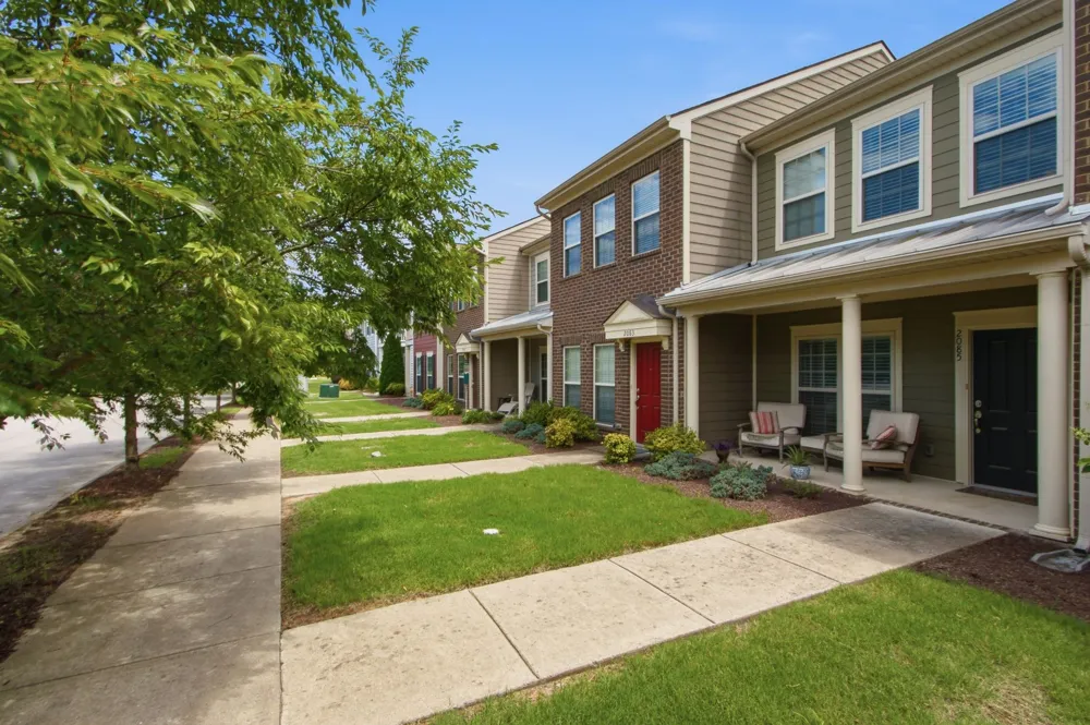 2085 Hemlock Dr Spring Hill, TN 37174