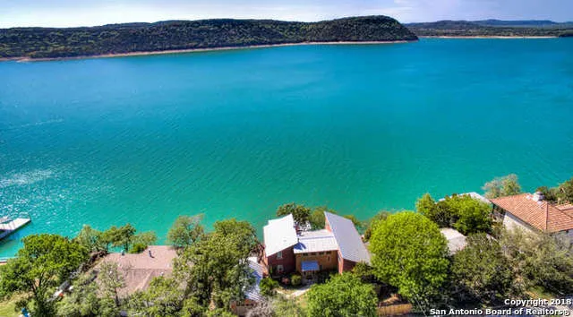 696 FAURIE RD Lakehills, TX 78063