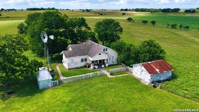 7410 FM 1295 Moulton, TX 77975