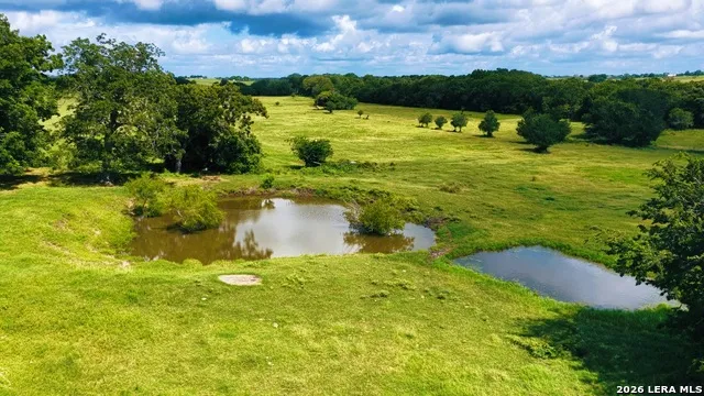 7410 FM 1295 Moulton, TX 77975