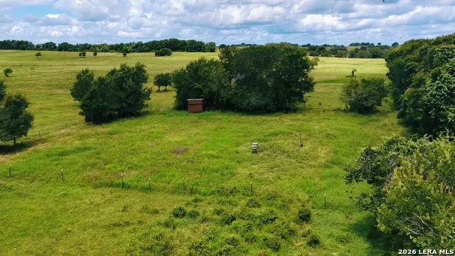 7410 FM 1295 Moulton, TX 77975