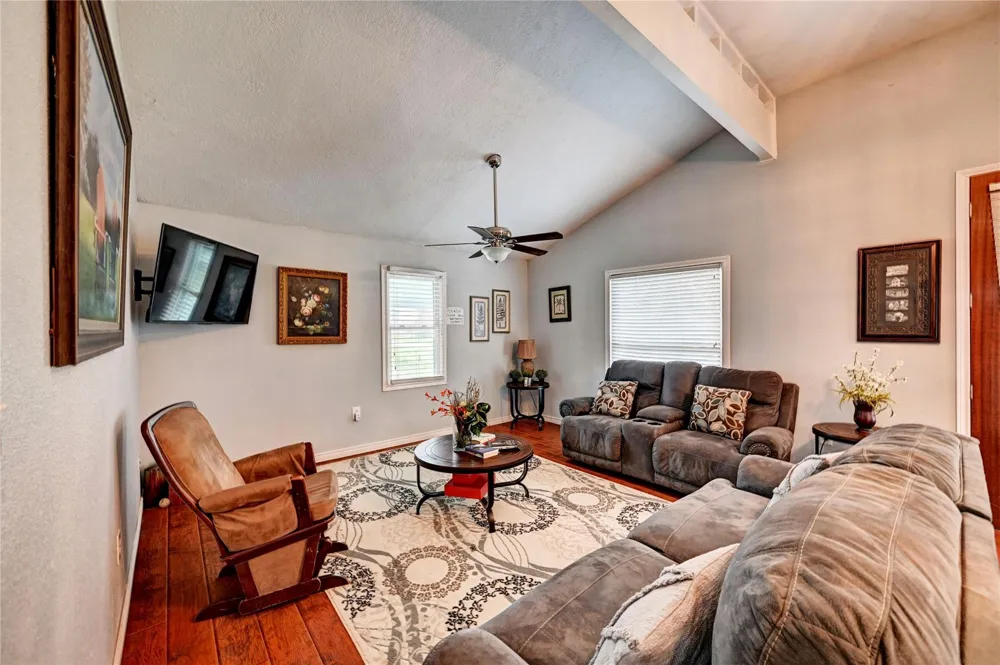 170 Mesa Verde Livingston, TX 77351