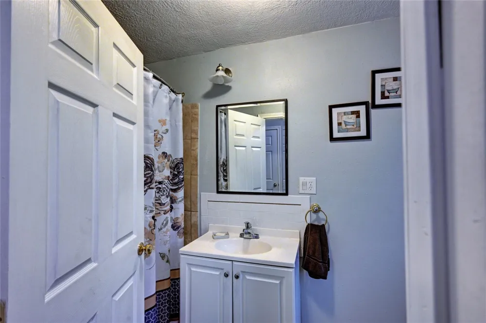 170 Mesa Verde Livingston, TX 77351