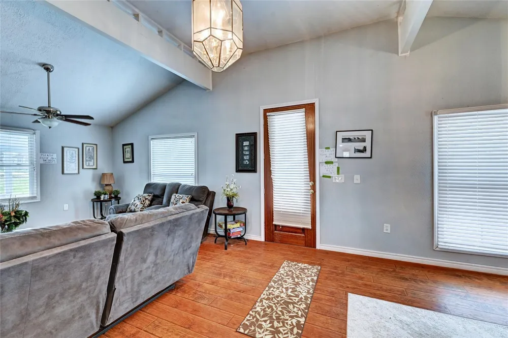 170 Mesa Verde Livingston, TX 77351