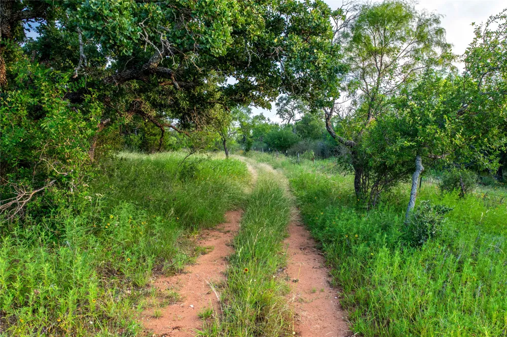 Broke O Road Llano, TX 78643