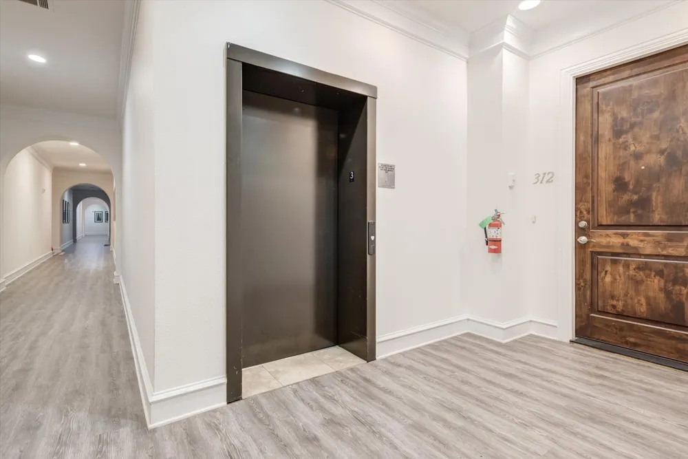 5232 Colleyville Boulevard #213 Colleyville, TX 76034