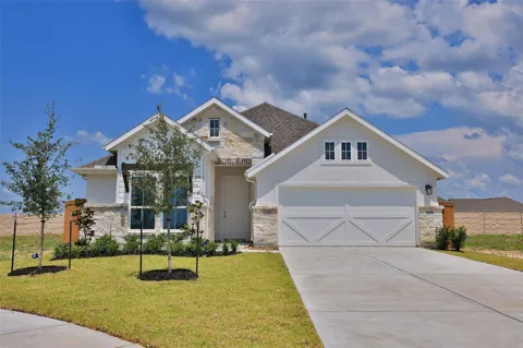1090 Oakhurst Drive