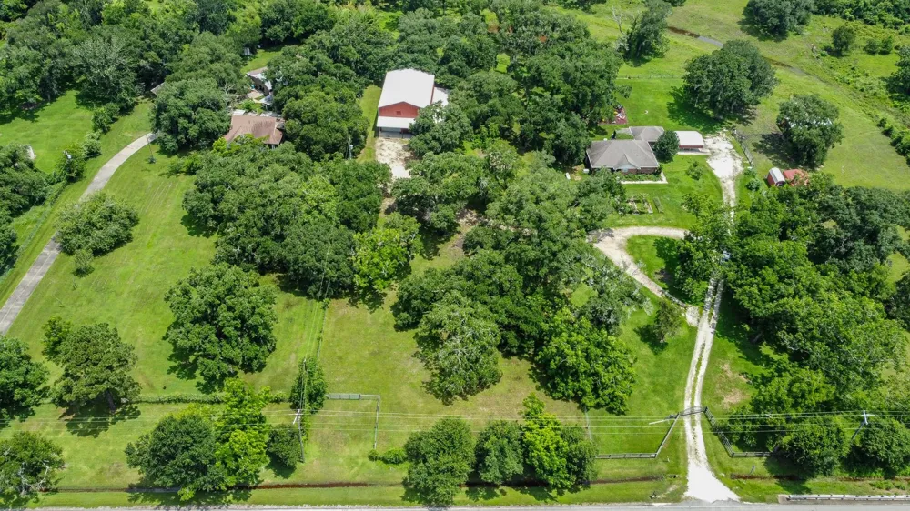2668 Fm 522 Road Brazoria, TX 77422