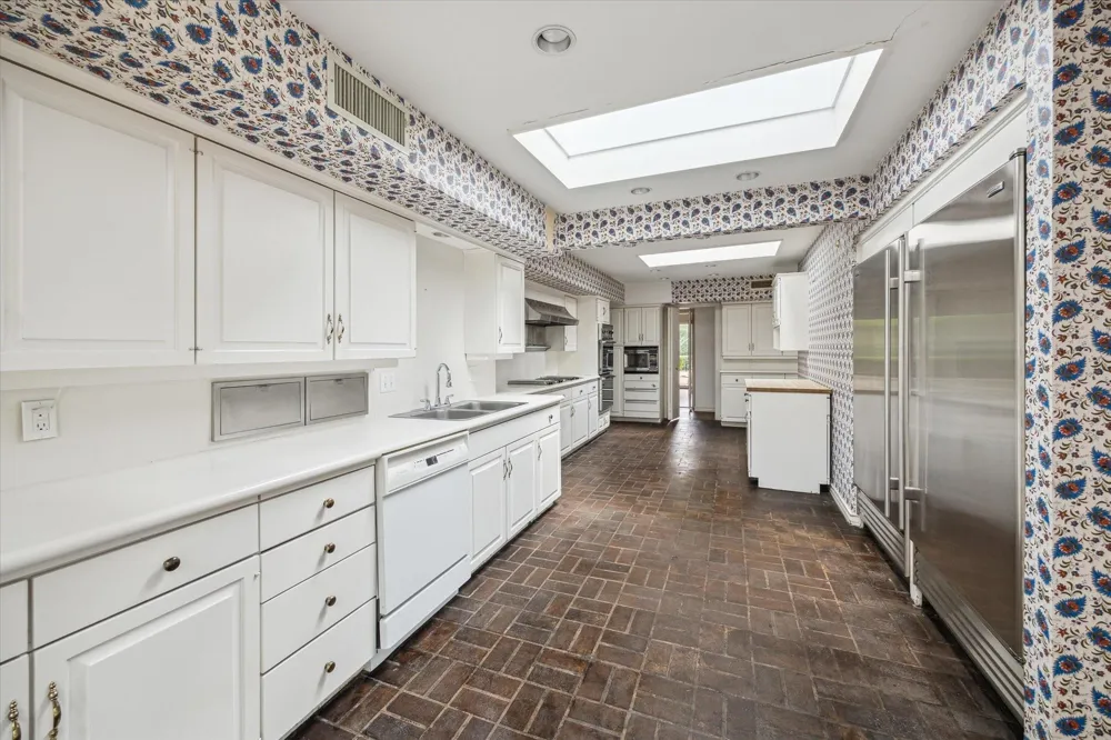 626 Rocky River Road Houston, TX 77056