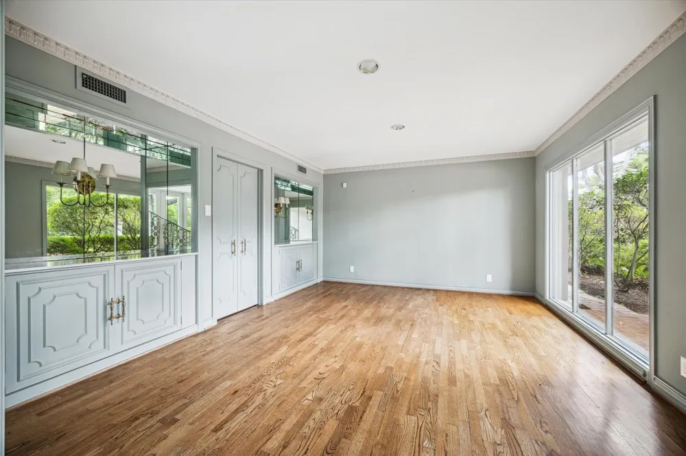 626 Rocky River Road Houston, TX 77056