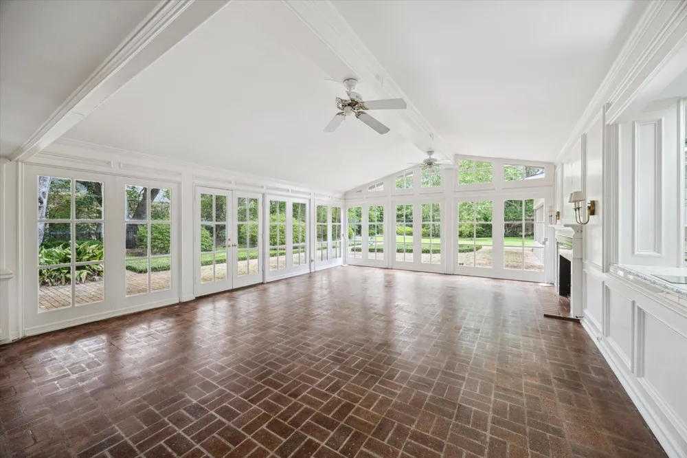 626 Rocky River Road Houston, TX 77056