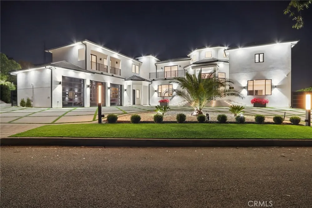 10511 Mary Bell Avenue Shadow Hills, CA 91040