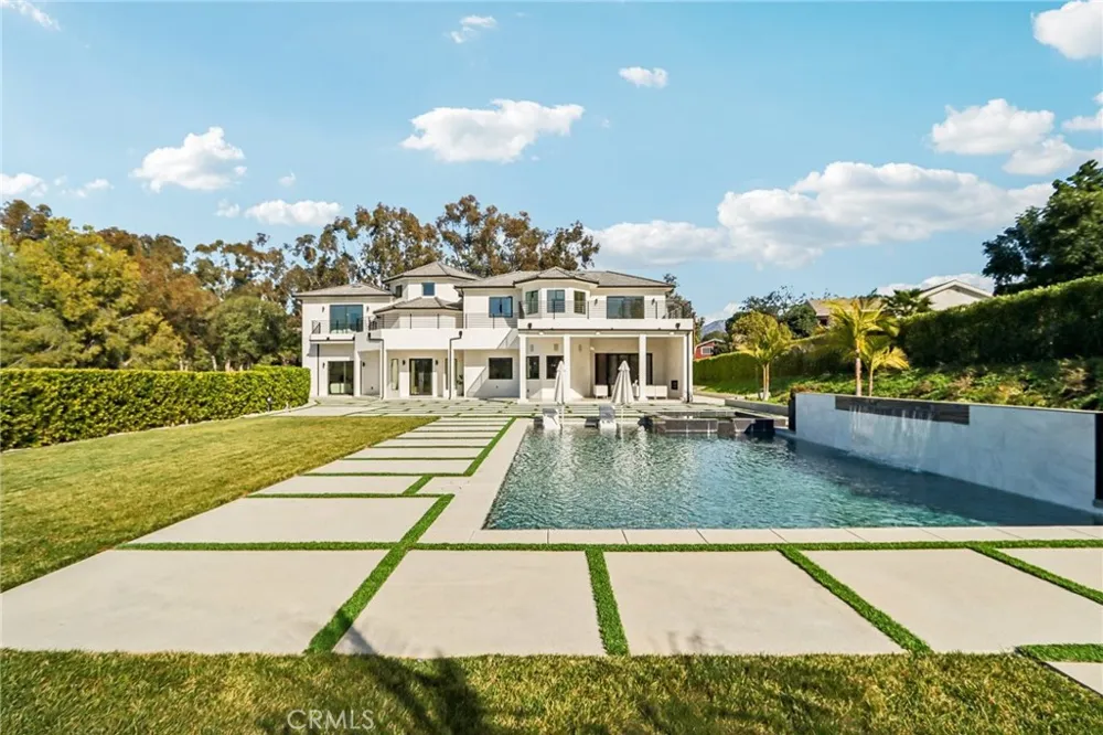 10511 Mary Bell Avenue Shadow Hills, CA 91040