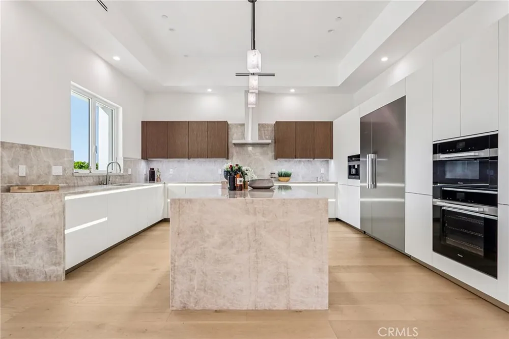10511 Mary Bell Avenue Shadow Hills, CA 91040